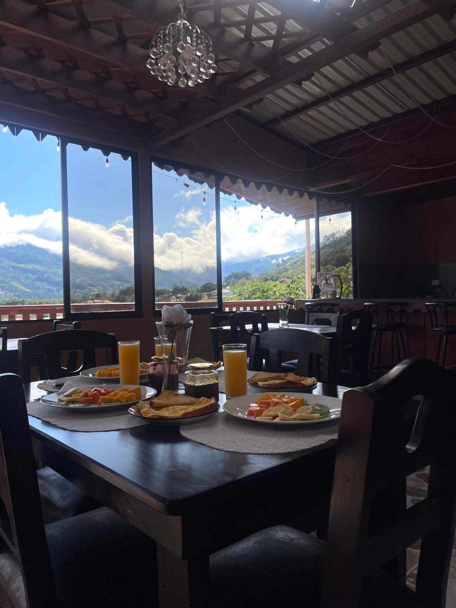 Dreams Lodge Orosi Cartago Buitenkant foto